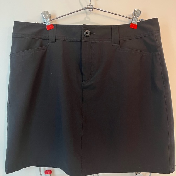 Eddie Bauer Women's Black Skirt-Skort - Picture 1 of 4